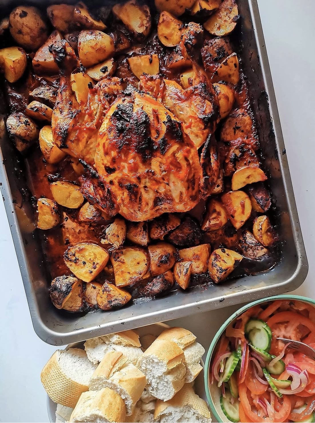 Piri-piri-kyckling i långpanna med potatis